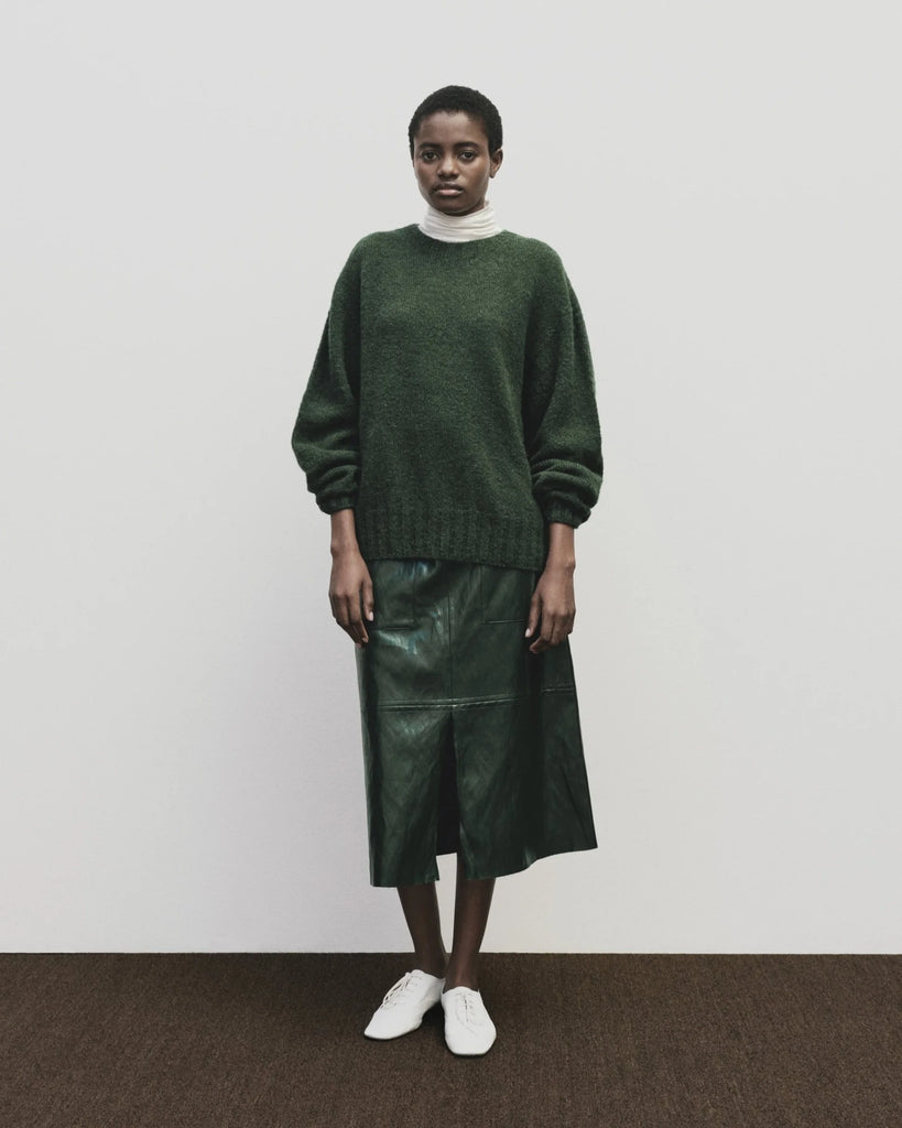 ALPACA BLEND WHOLEGARMENT KNIT SWEATER IN GREEEN