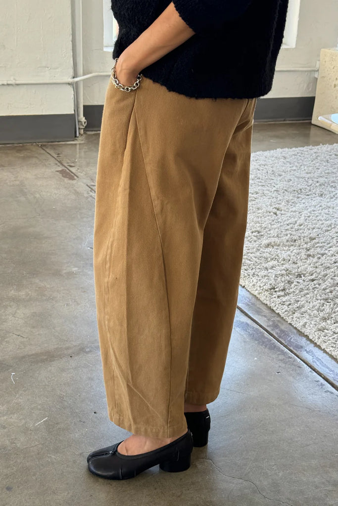 Arc Pants in Black Tobacco