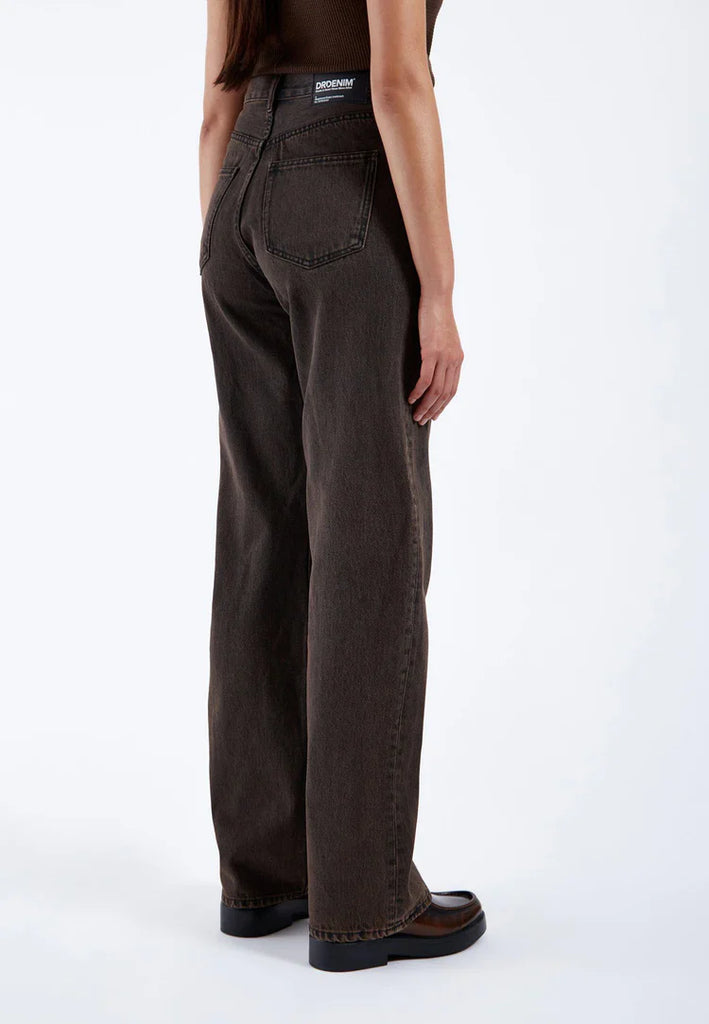 Echo Jeans in Tar Jet Brown