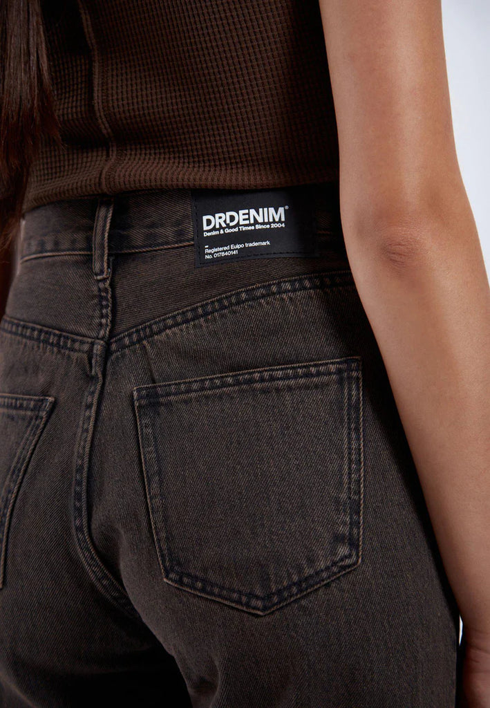 Echo Jeans in Tar Jet Brown