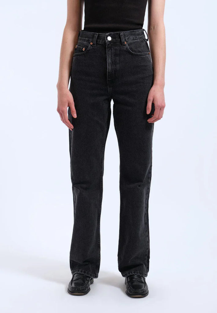 Echo Jeans in Tar Retro Black