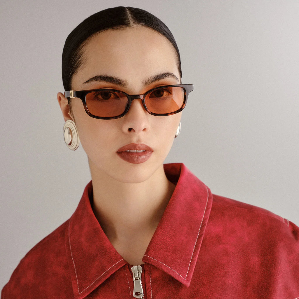 CONFIDENTIAL SUNGLASSES IN DARK TORTOISE