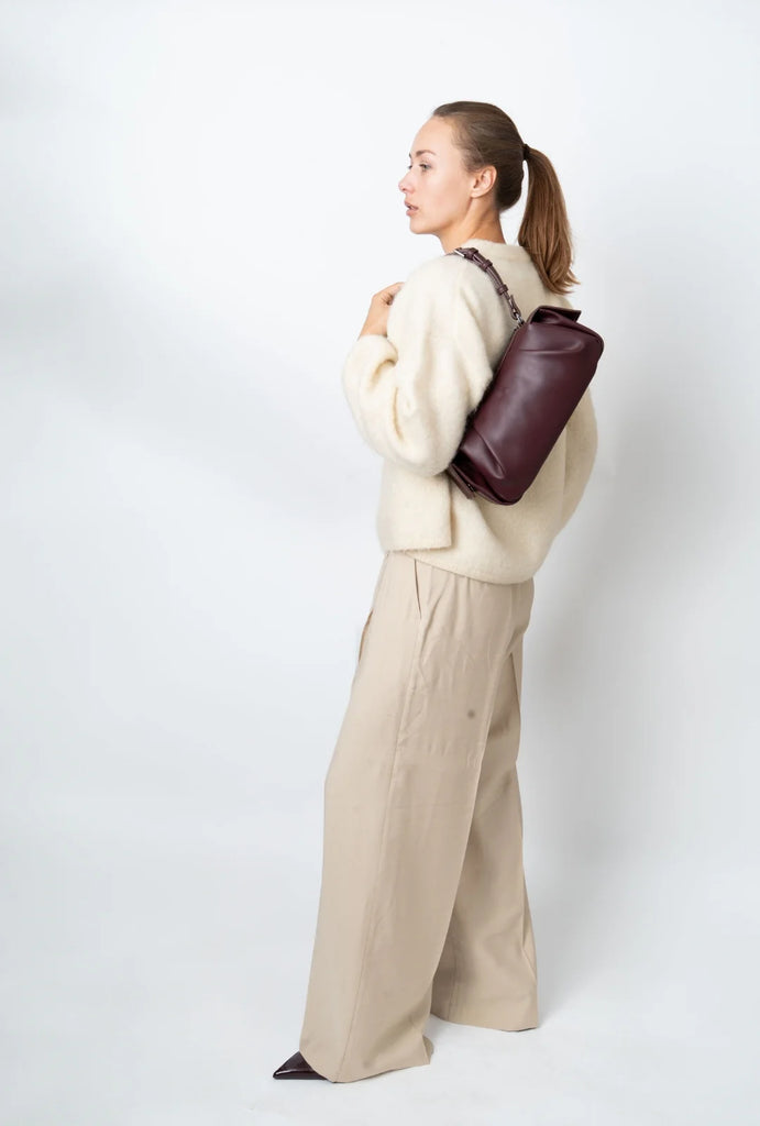 Elbie Soft Structure Bag in Midnight Plum