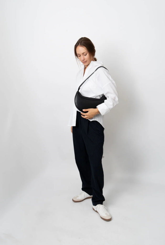 GLORIA SOFT STRUCTURE BAG IN BLACK