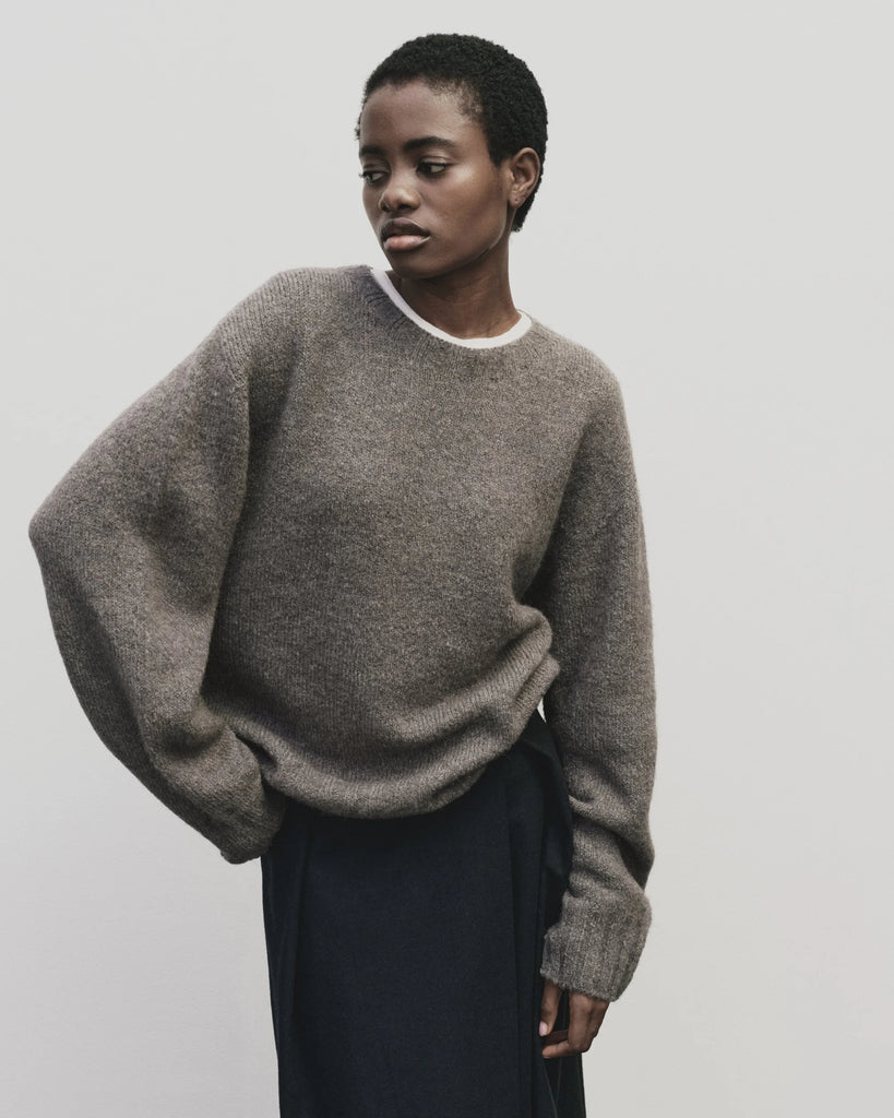 ALPACA BLEND WHOLEGARMENT KNIT SWEATER IN GREY