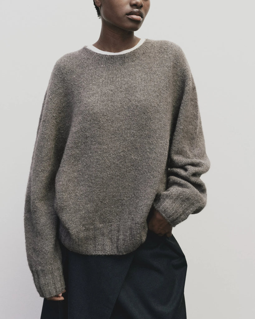 ALPACA BLEND WHOLEGARMENT KNIT SWEATER IN GREY