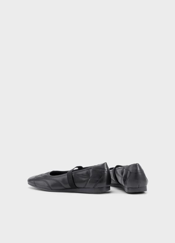 Hilary Ballet Flats in Black