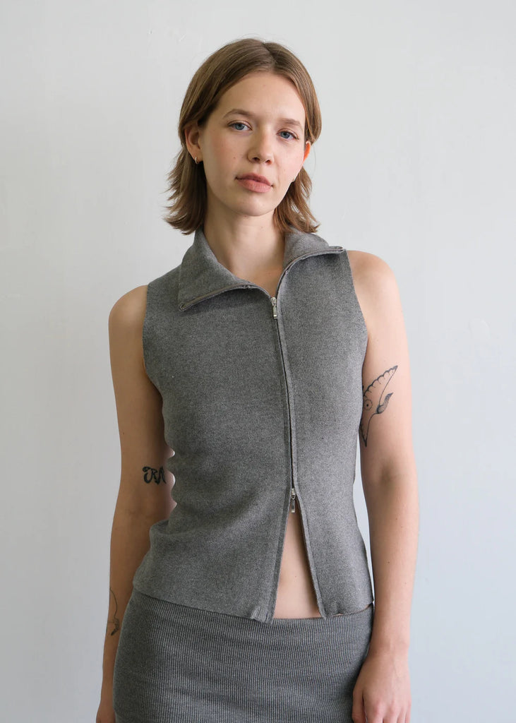 Blake Vest in Heather Grey