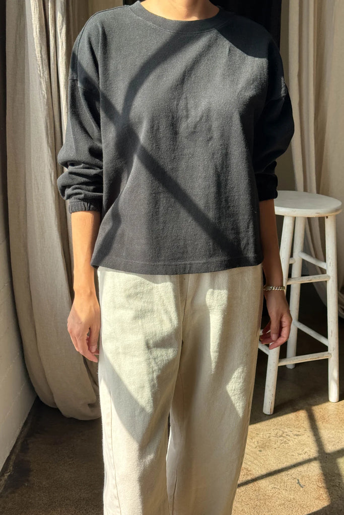 Naturelle Tee in Black