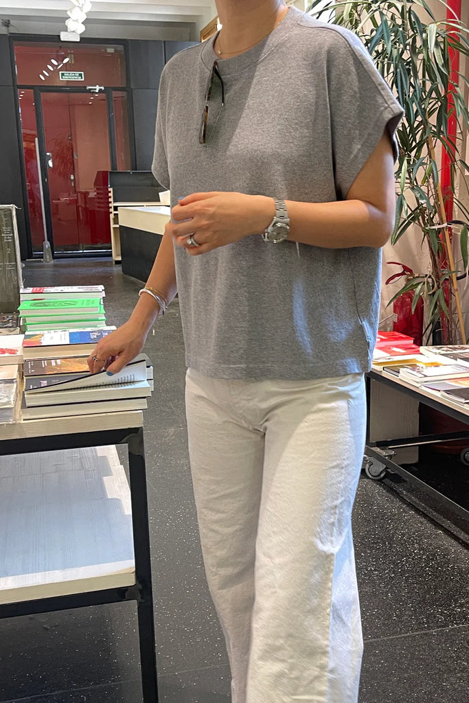 Jeanne Tee in Heather Grey