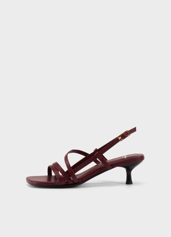 Jonna Sandals in Dark Red