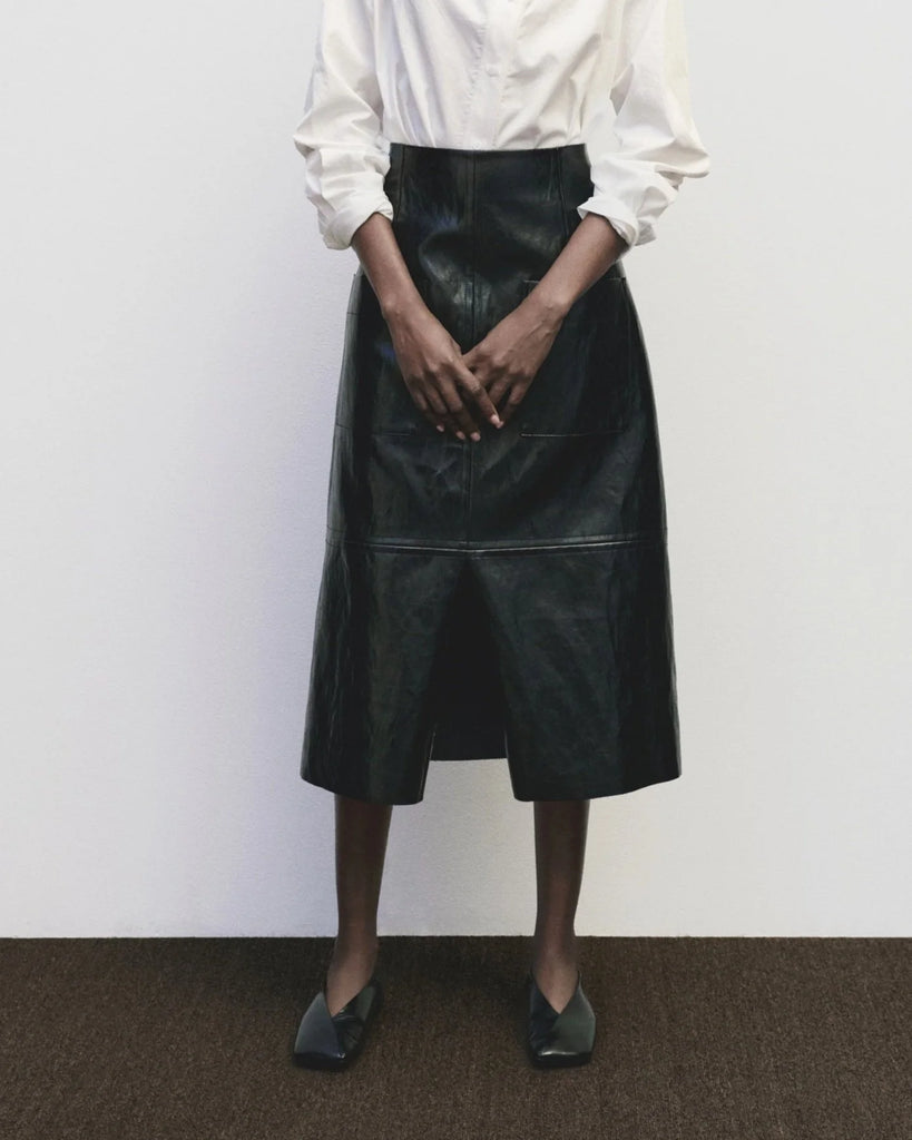 FAUX LEATHER SKIRT IN BLACK