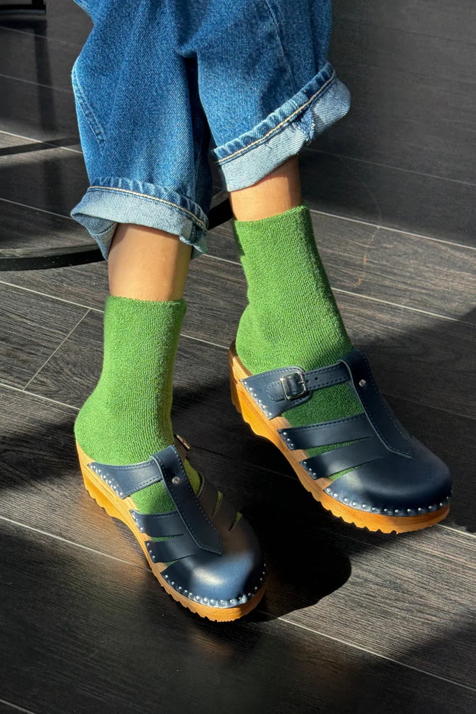 Cloud Socks in Kale Green