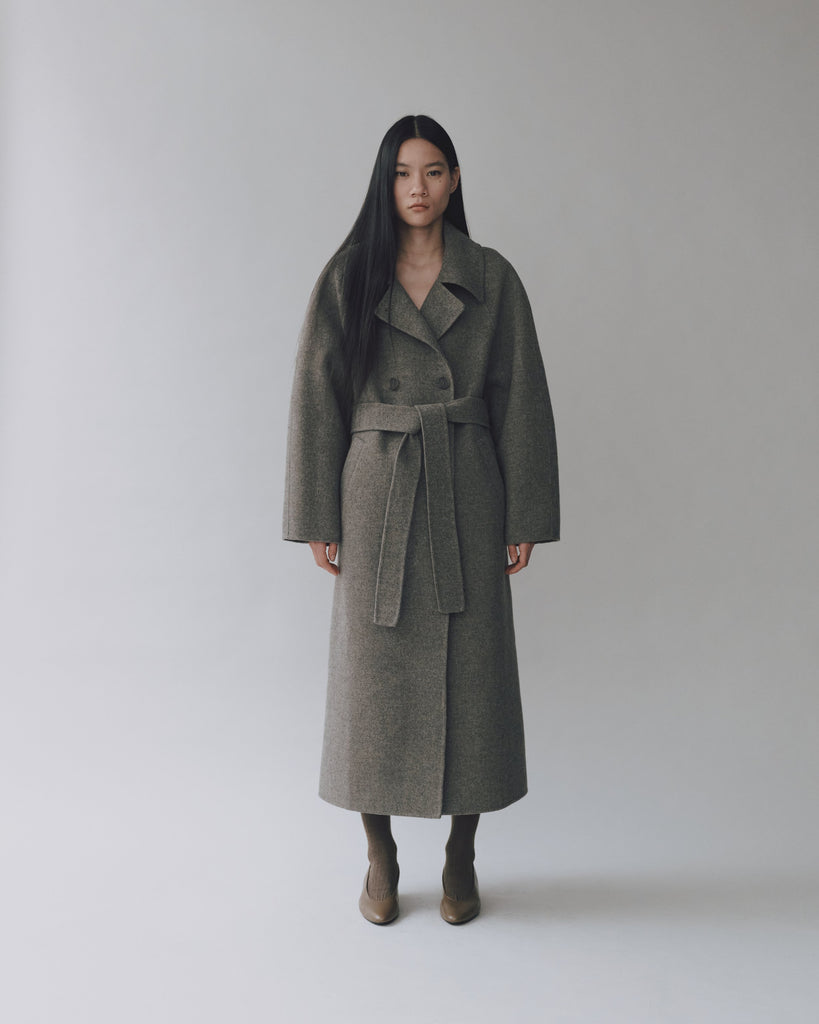 HANDMADE LONG WOOL COAT IN KHAKI GRAY