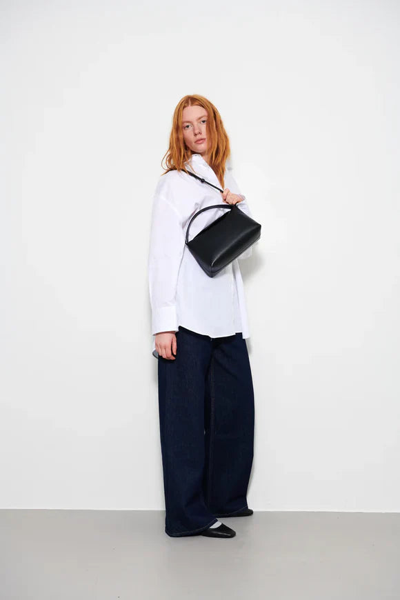 Note Soft Structure Bag in Black