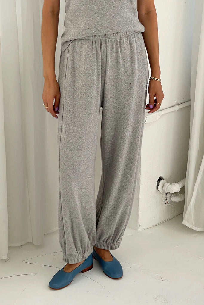 POINTELLE BALLOON PANTS IN MELANGE GREY