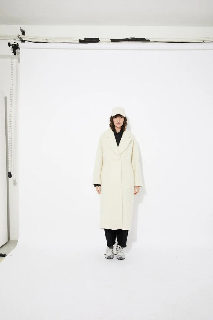 Setut Wool Coat in Ice