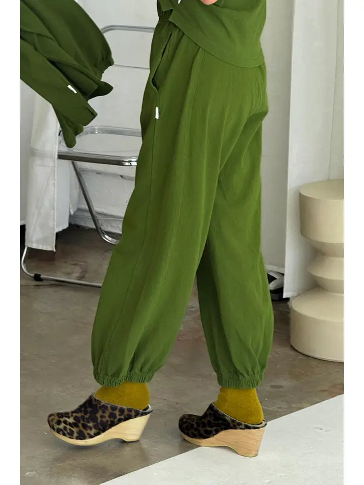 Balloon Pants in Collard Green