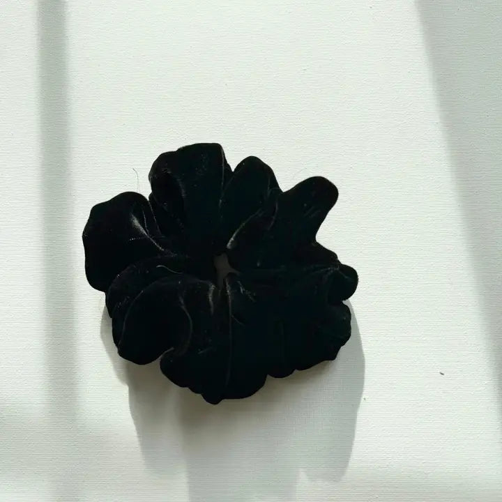 Silk Velvet Scrunchie in Black Ink