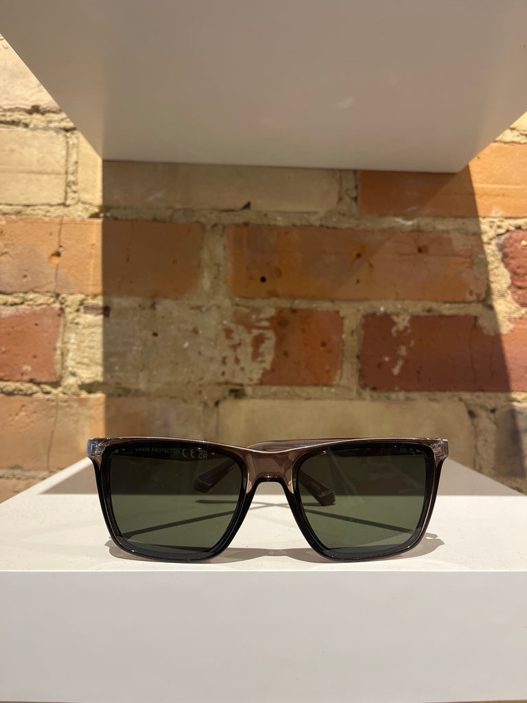 Fonda Sunglasses in Grey