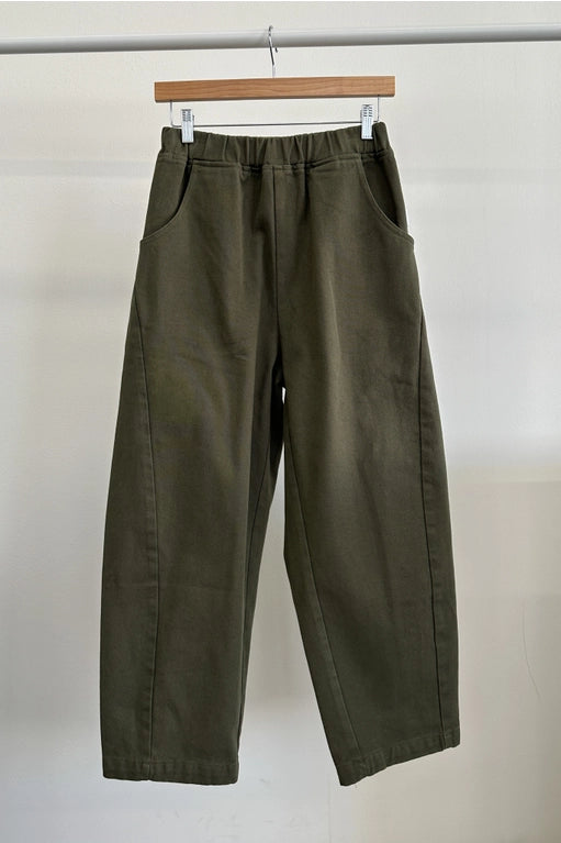 Arc Pants in Olive Green